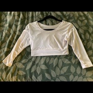 New Medium White 3/4 sleeve Half Tee